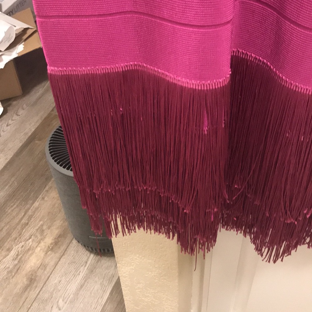 Venus fuchsia bodycon dress with fringe bottom - Picture 7 of 8